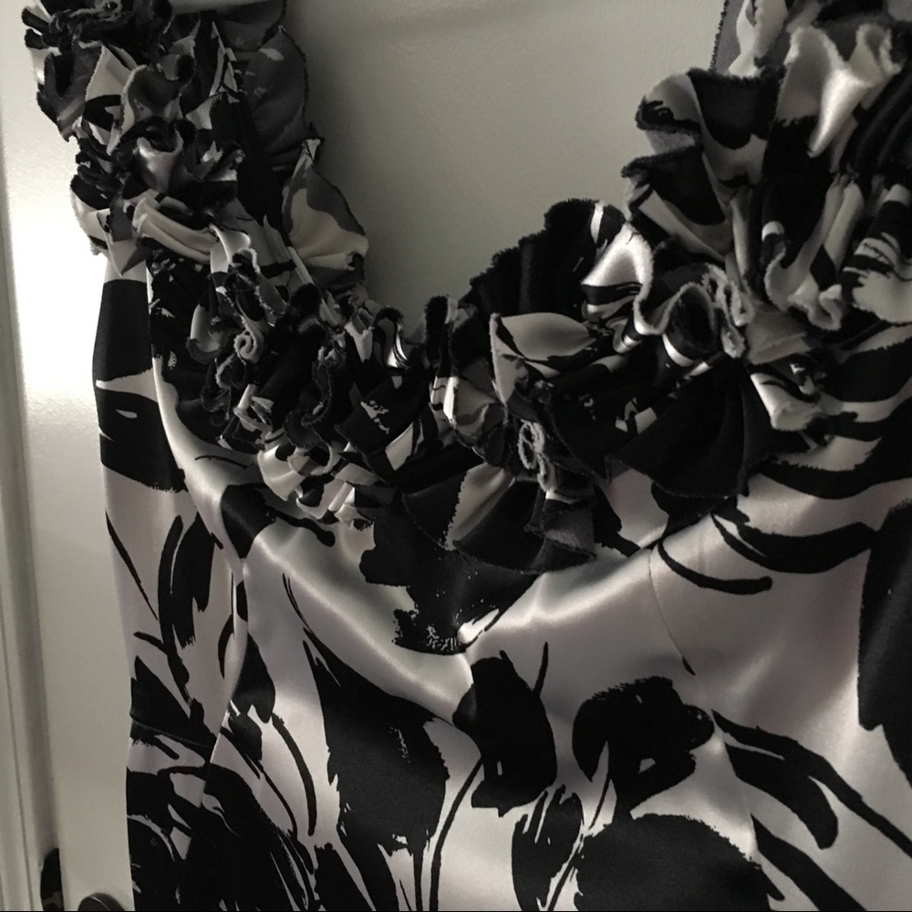 WHBM Gorgeous Floral Cocktail Dress 👗 - Picture 2 of 12